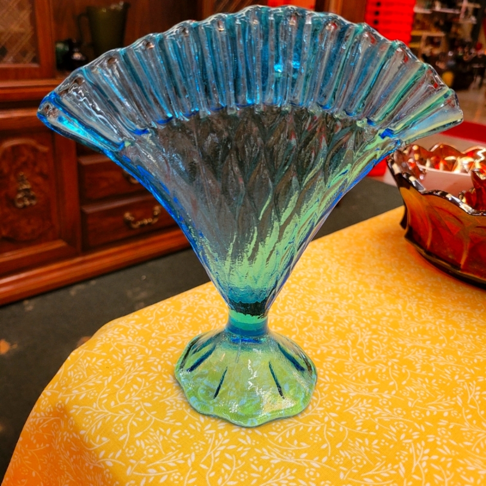 Fenton glass aqua marine blue fan vase